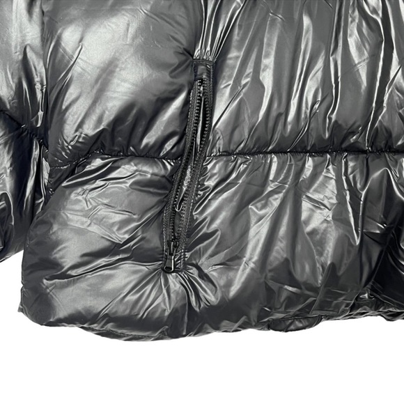 Old Navy Frost Free Short Puffer Jacket Sz S Black Water Resistant Relaxed Fit - Picture 4 of 8